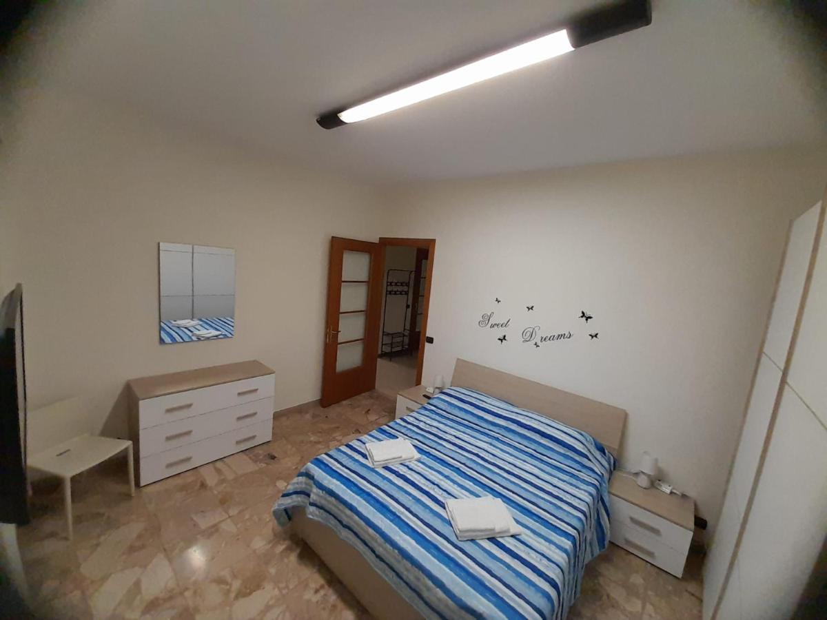 Vercelli Centro Extérieur photo